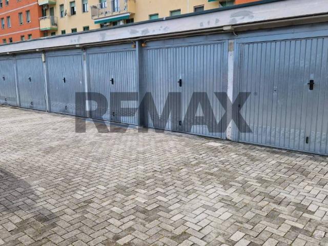Box / Garage in affitto a Milano MI