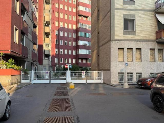 Box / Garage in affitto a Milano MI