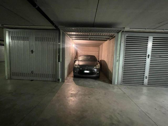 Box / Garage in affitto a Milano MI