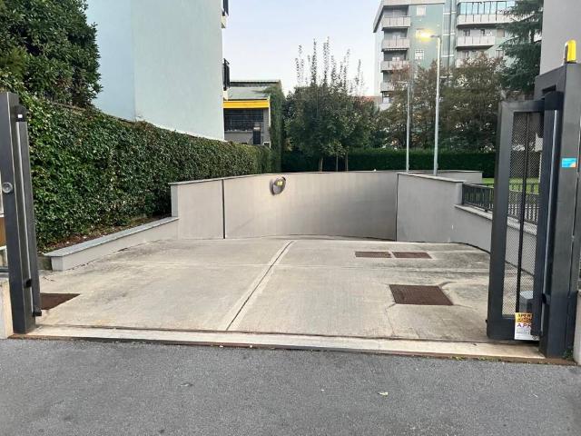 Box / Garage in affitto a Milano MI