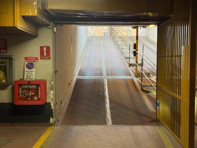 Box / Garage in affitto a Milano MI