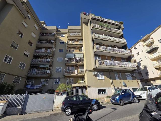 Box / Garage in affitto a Napoli NA