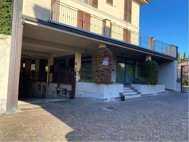 Box / Garage in affitto a Oggiono LC