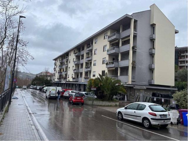Box / Garage in affitto a Pescara PE