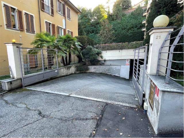 Box / Garage in affitto a Pinerolo TO