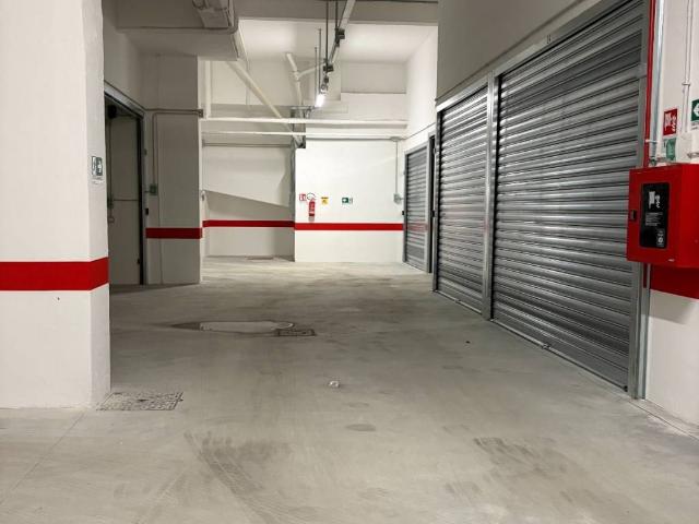 Box / Garage in affitto a Roma RM