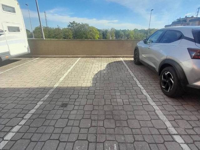 Box / Garage in affitto a Roma RM