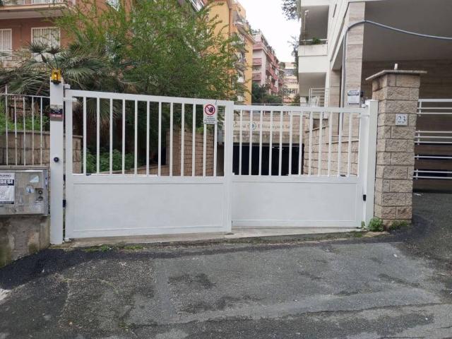 Box / Garage in affitto a Roma RM
