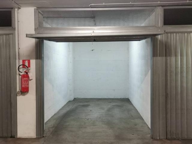 Box / Garage in affitto a Roma RM