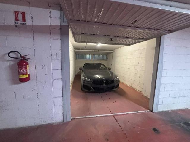 Box / Garage in affitto a Roma RM