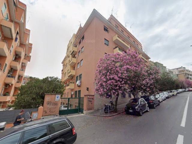 Box / Garage in affitto a Roma RM