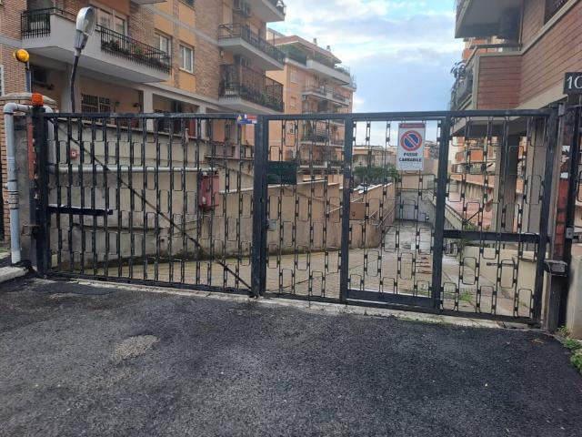 Box / Garage in affitto a Roma RM