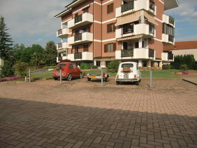 Box / Garage in affitto a Santena TO