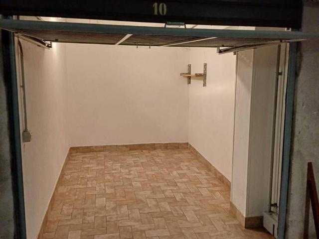 Box / Garage in affitto a Sesto San Giovanni MI