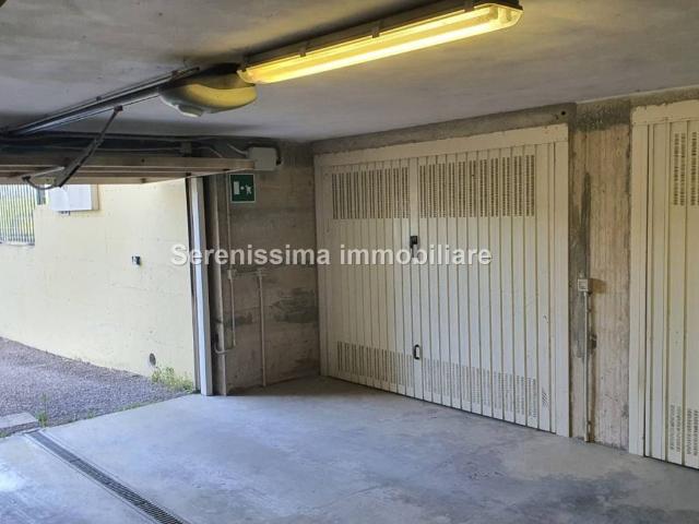 Box / Garage in vendita a Tavullia PU