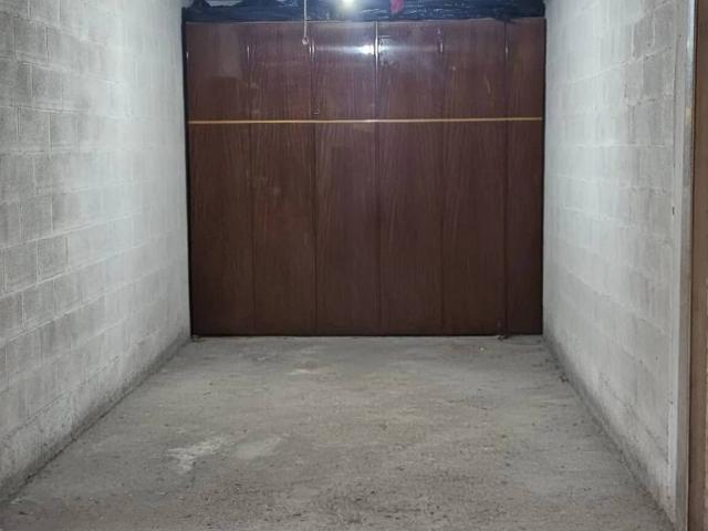 Box / Garage in vendita a Terni TR
