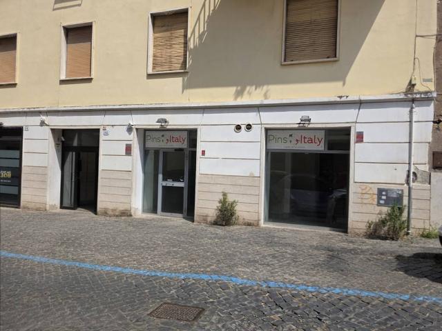 Box / Garage in vendita a Tivoli RM
