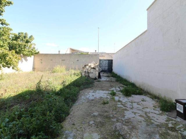 Box / Garage in vendita a Torchiarolo BR