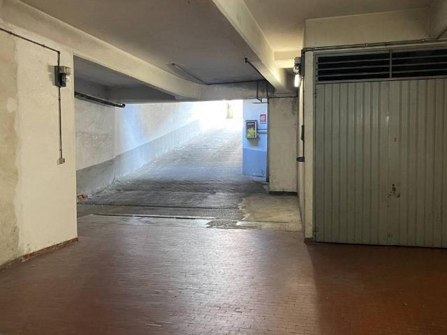 Box / Garage in vendita a Torino TO