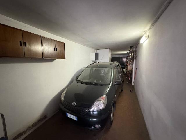Box / Garage in vendita a Torino TO