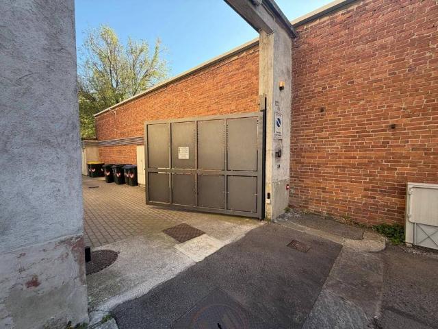 Box / Garage in vendita a Torino TO