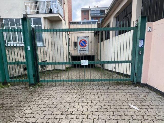 Box / Garage in vendita a Torino TO