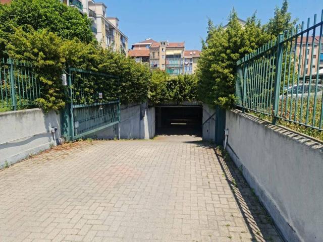 Box / Garage in vendita a Torino TO