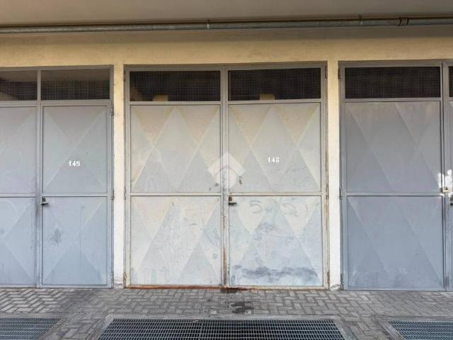 Box / Garage in vendita a Torino TO