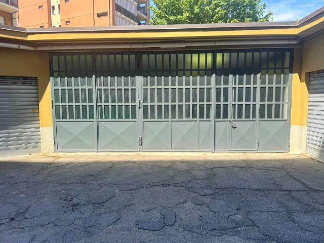Box / Garage in vendita a Torino TO