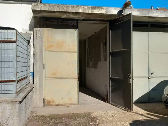 Box / Garage in vendita a Torino TO