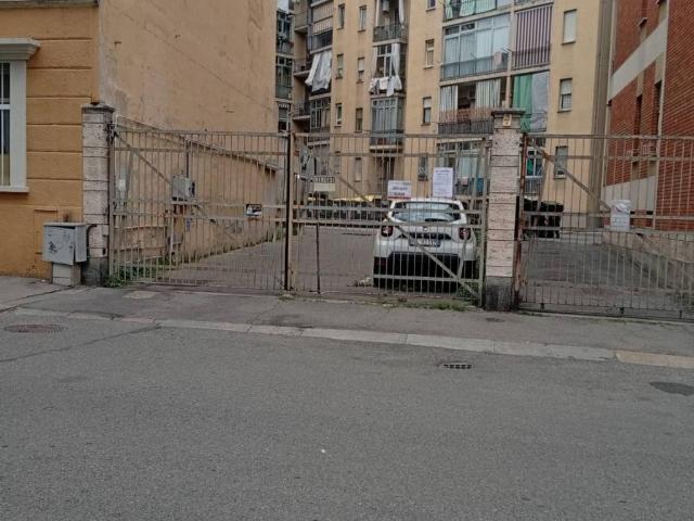 Box / Garage in vendita a Torino TO