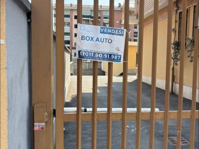 Box / Garage in vendita a Torino TO