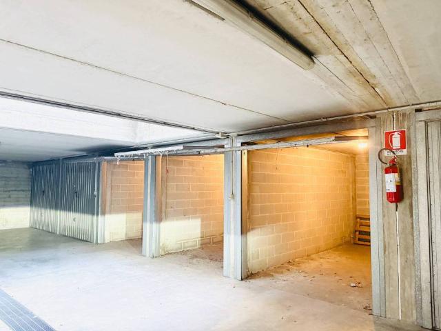 Box / Garage in vendita a Torino TO