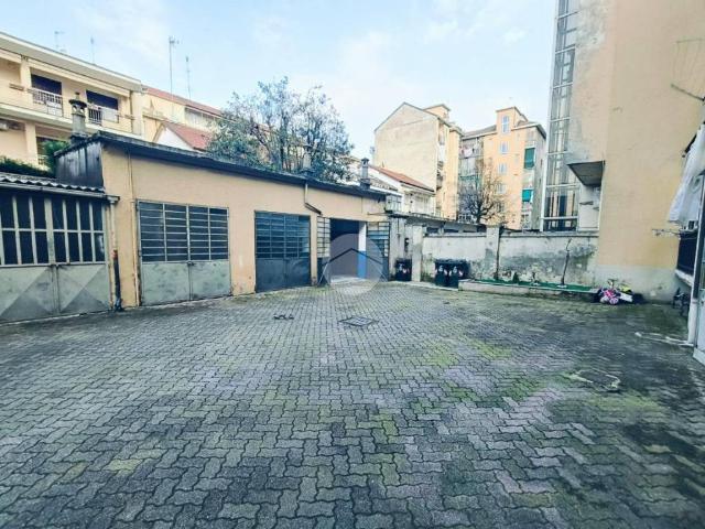 Box / Garage in vendita a Torino TO