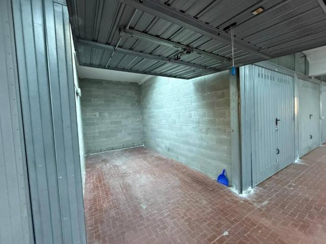 Box / Garage in vendita a Torino TO