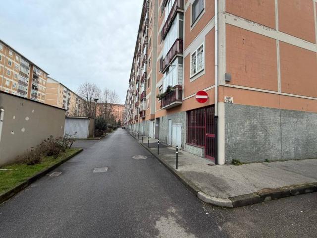 Box / Garage in vendita a Torino TO
