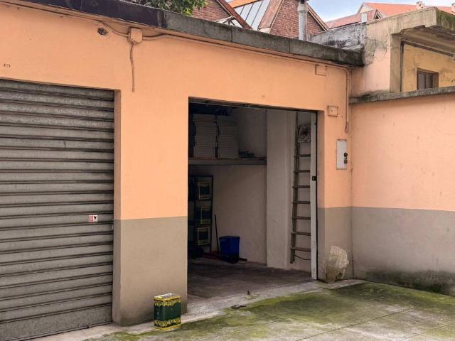 Box / Garage in vendita a Torino TO
