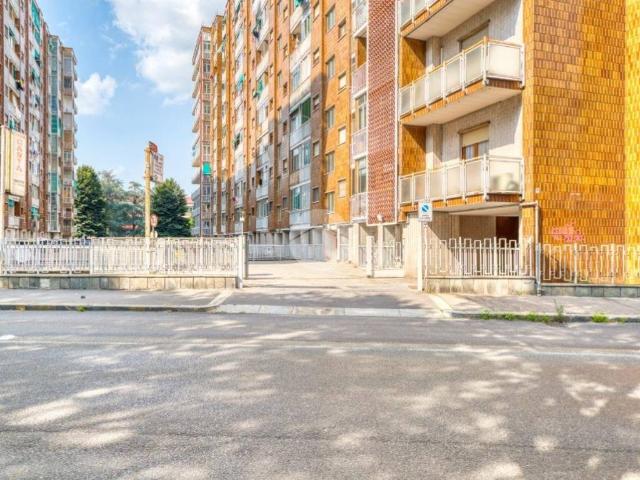 Box / Garage in vendita a Torino TO