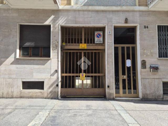 Box / Garage in vendita a Torino TO