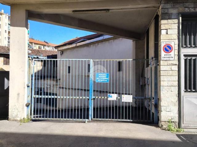 Box / Garage in vendita a Torino TO