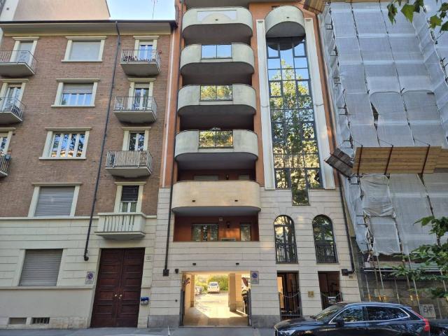 Box / Garage in vendita a Torino TO