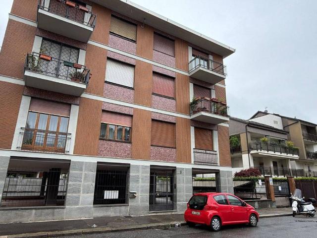Box / Garage in vendita a Torino TO