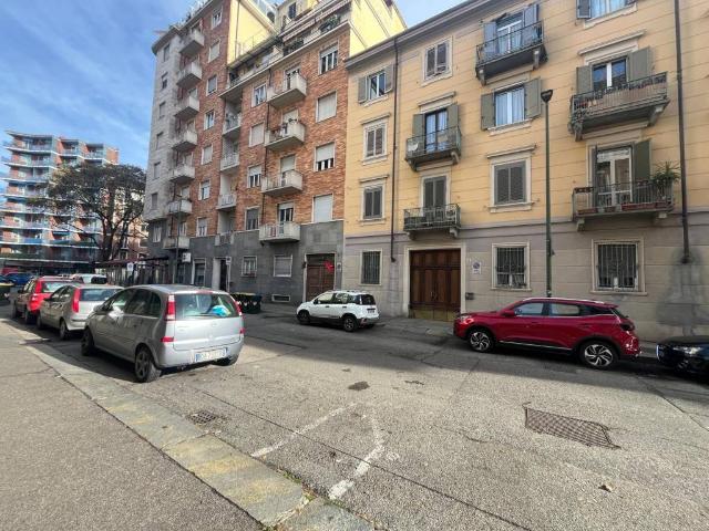 Box / Garage in vendita a Torino TO