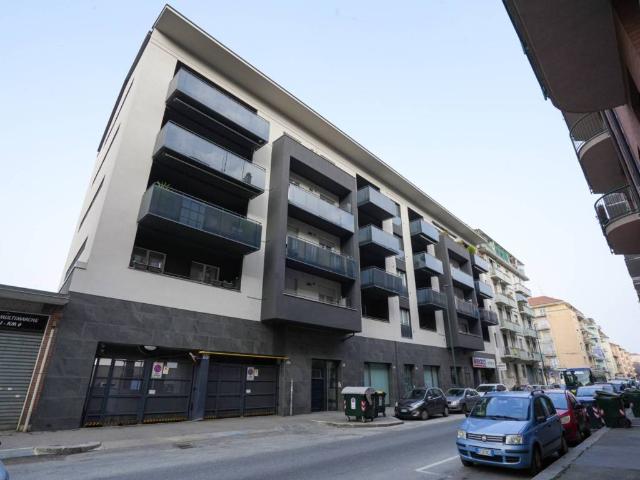 Box / Garage in vendita a Torino TO