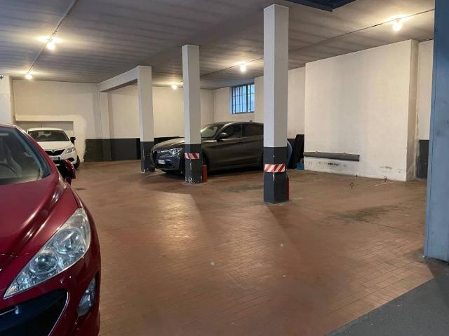 Box / Garage in vendita a Torino TO