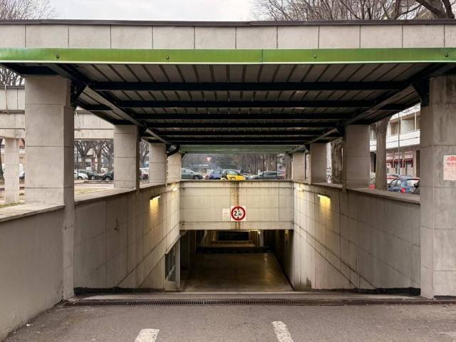 Box / Garage in vendita a Torino TO