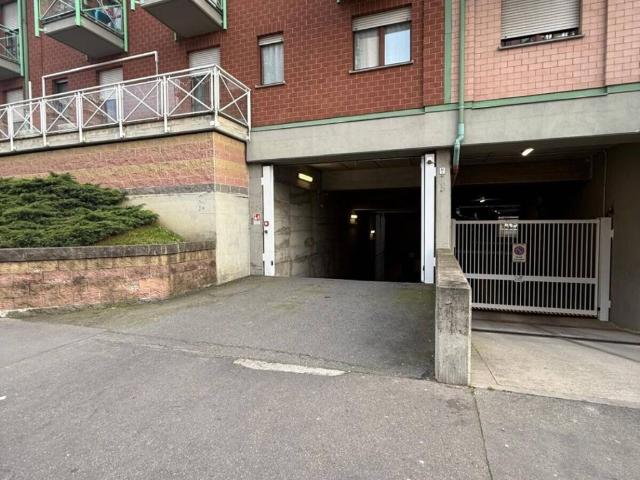 Box / Garage in vendita a Torino TO