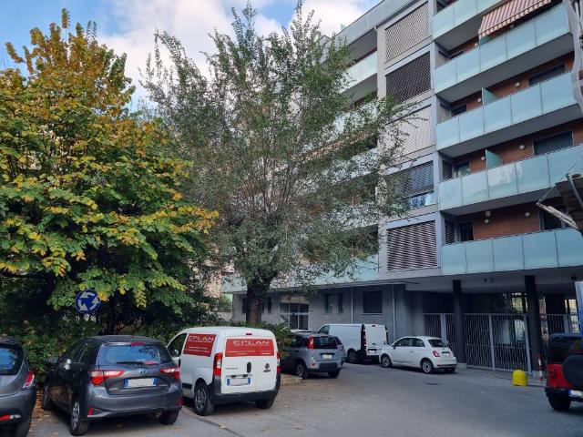 Box / Garage in vendita a Torino TO