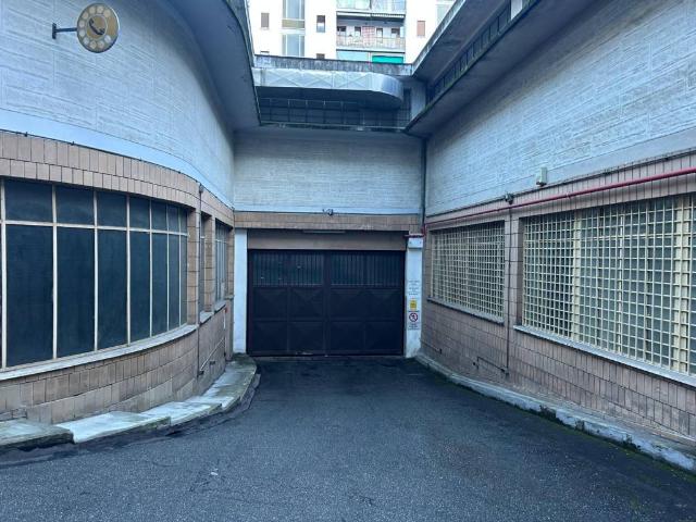Box / Garage in vendita a Torino TO