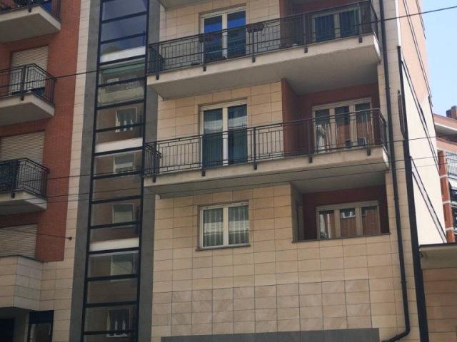 Box / Garage in vendita a Torino TO